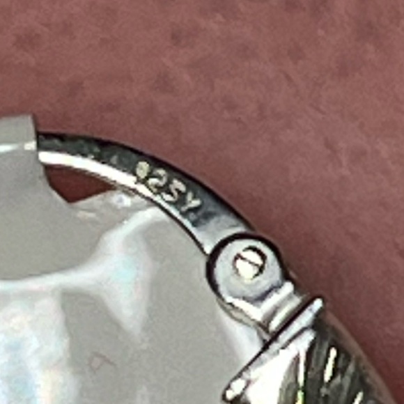 NWT 925 Silver hoop earrings - Picture 3 of 4